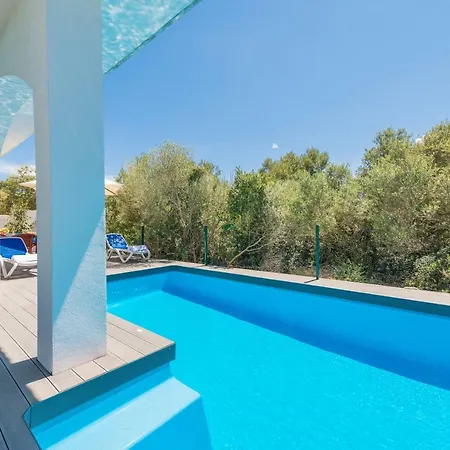 Marina Chalet *